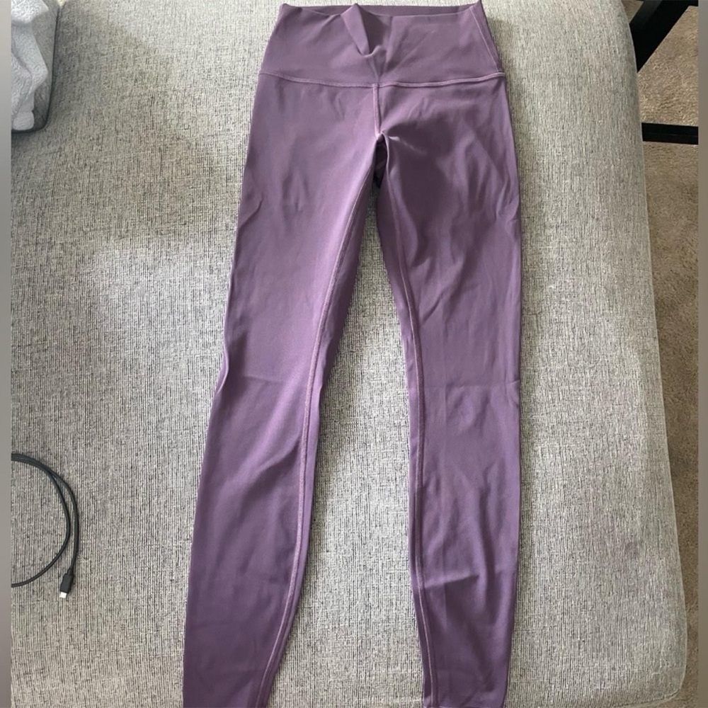 lululemon athletica purple winder under leggings